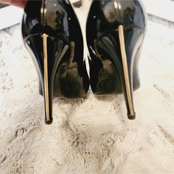 ROGER VIVIER BLACK PATENT LEATHER HEELS WITH GOLD ACCENT HEEL STRIPE SIZE 7 - Picture 9 of 11